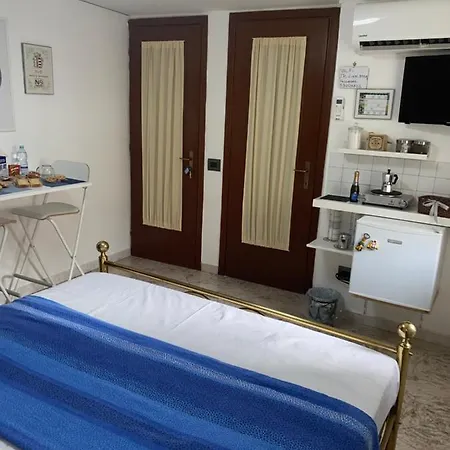 House S. Ferdinando Naples