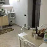 House S. Ferdinando * نابولي
