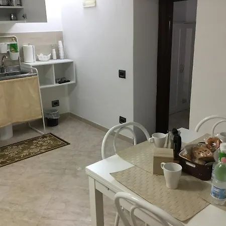 House S. Ferdinando * Napoli